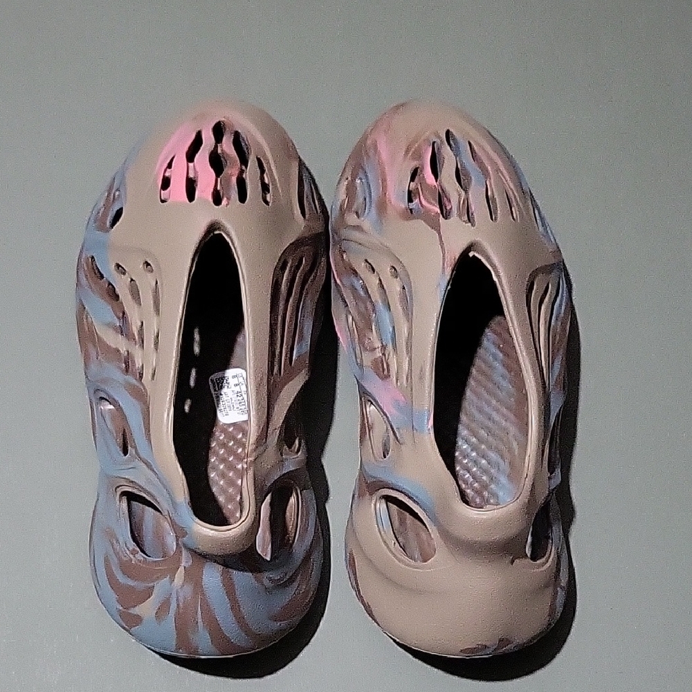 adidas Foam Runner Slip-On Shoes Beige with Blue and Pink Accents